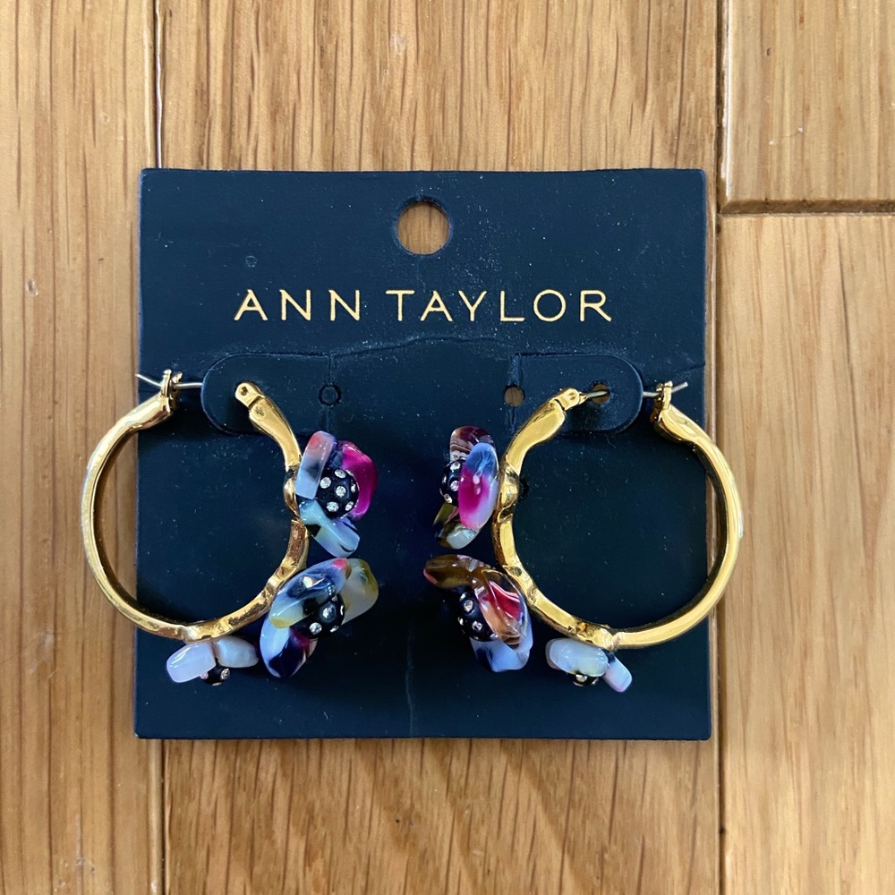 Beautiful Ann Taylor flower hoops